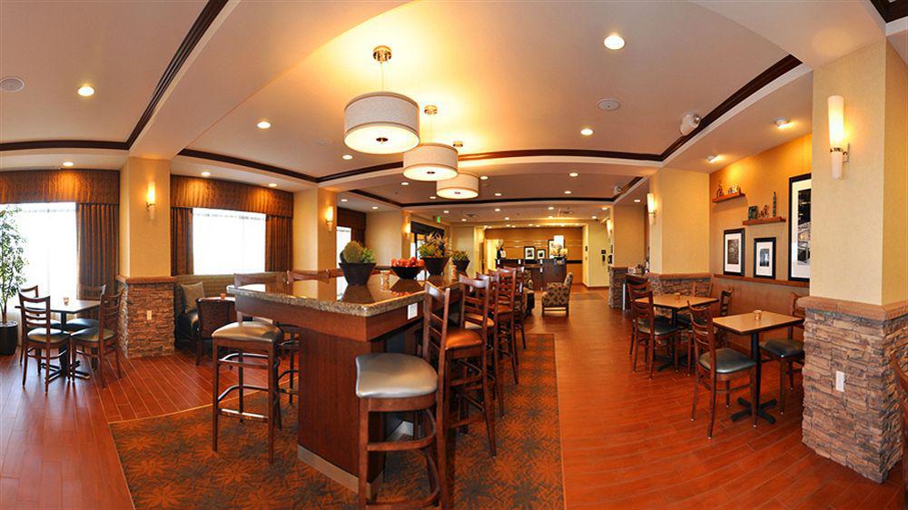 Hampton Inn Аламоса Ресторан фото