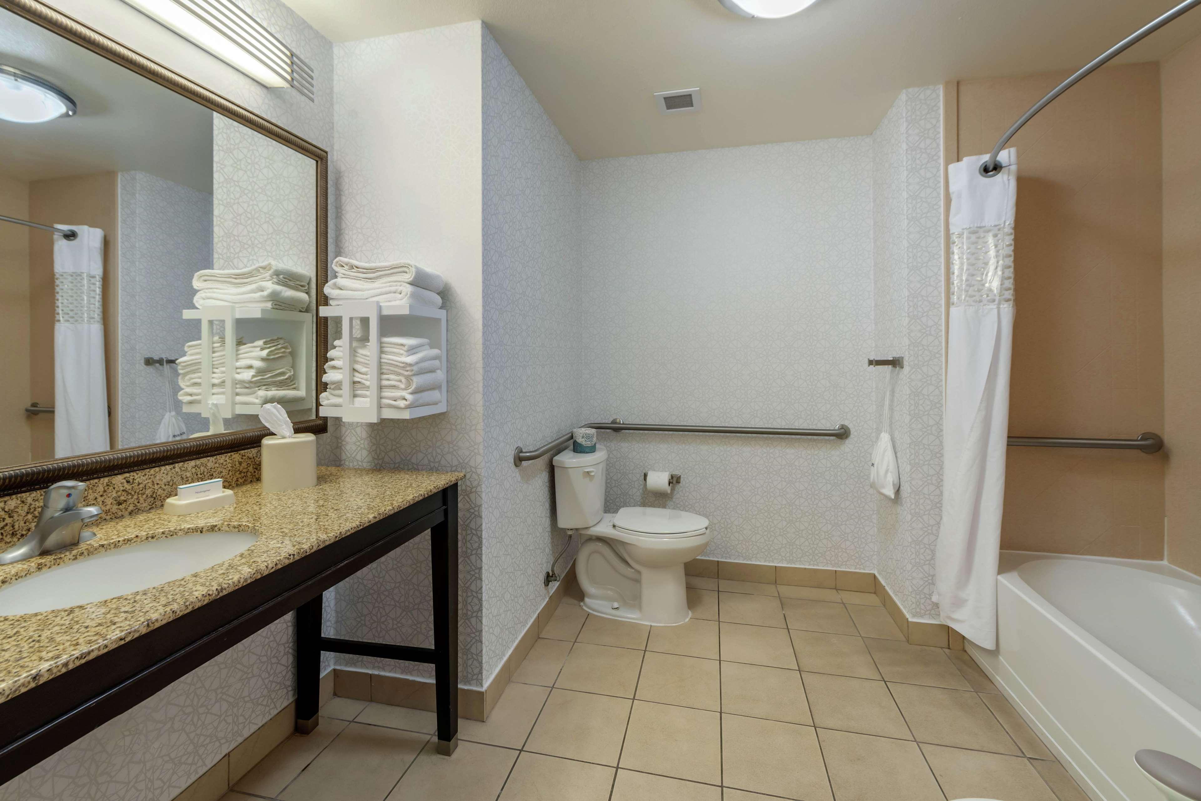 Hampton Inn Аламоса Экстерьер фото