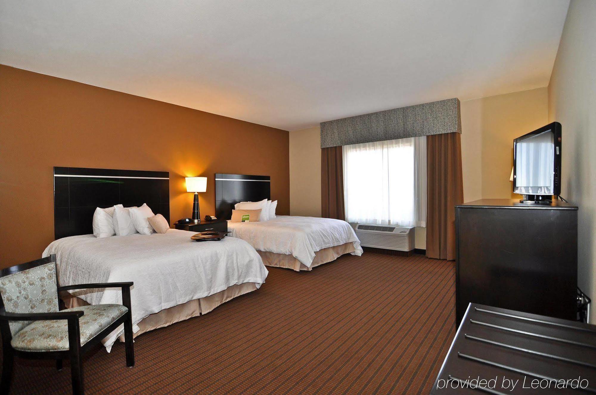Hampton Inn Аламоса Номер фото